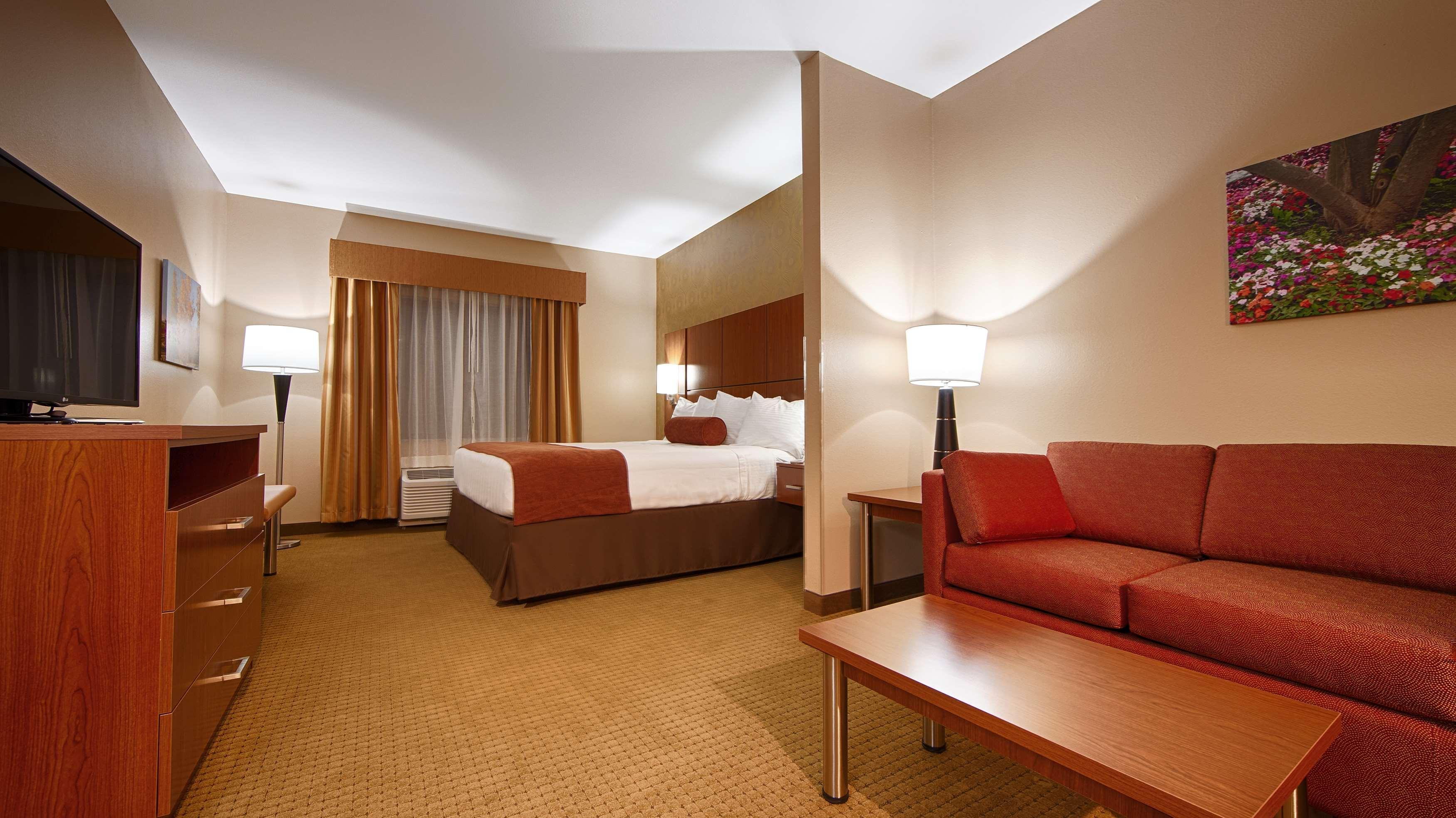 Best Western Plus Finger Lakes Inn & Suites Cortland Exterior foto