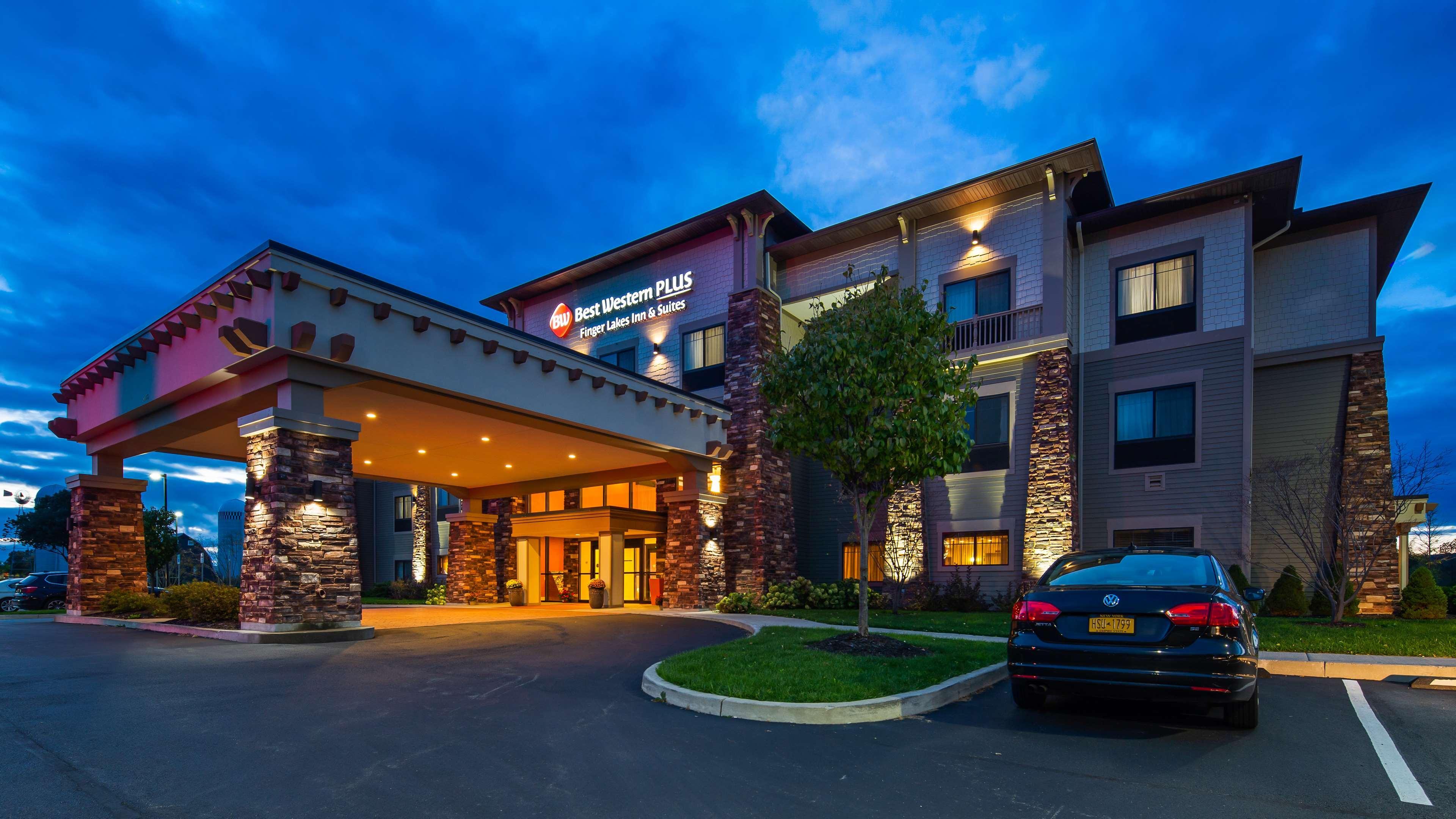 Best Western Plus Finger Lakes Inn & Suites Cortland Exterior foto